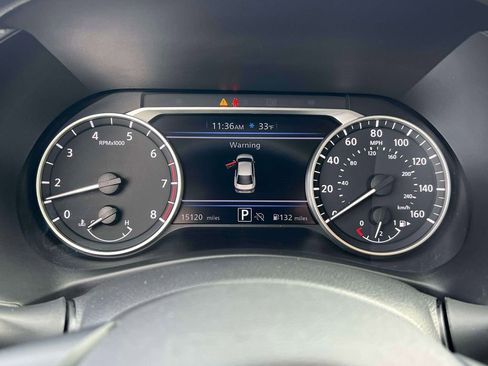 Certified 2025 Nissan Sentra SV FWD image 24