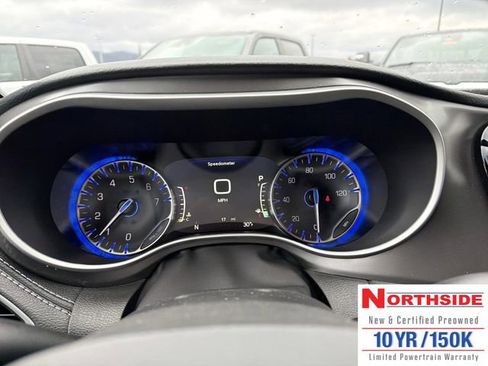 New 2026 Chrysler Pacifica Select FWD image 20