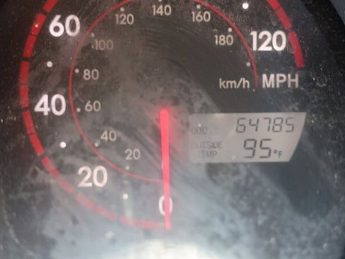 Used 2005 Pontiac Vibe w/ Power Group Value Package FWD image 11