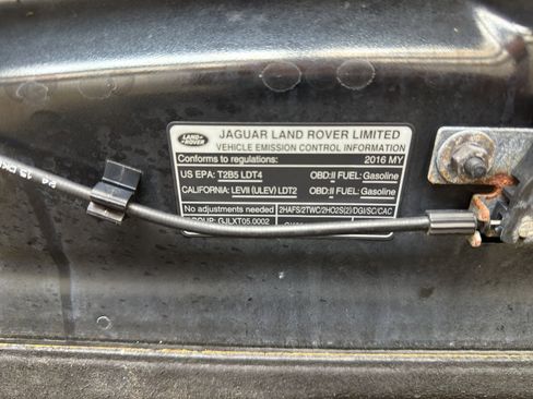 Used 2016 Land Rover Range Rover Sport Supercharged image 33