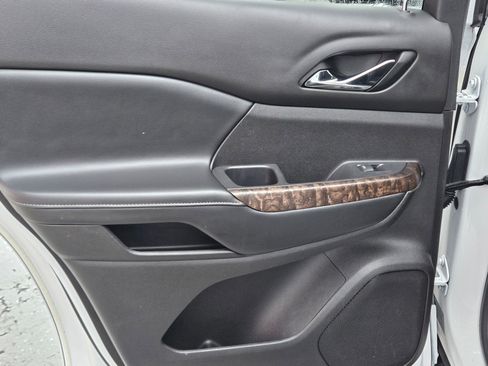 Used 2021 GMC Acadia Denali image 22