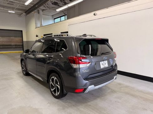 Used 2023 Subaru Forester Touring AWD/4WD image 3