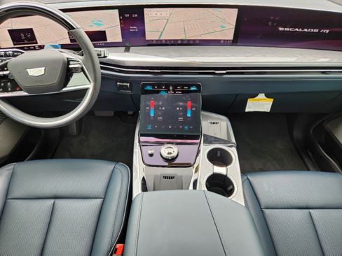 New 2025 Cadillac Escalade IQ Sport 2 image 19