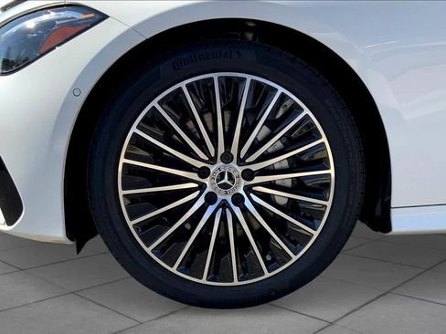 Used 2024 Mercedes-Benz CLE 300 CLE 300 image 18