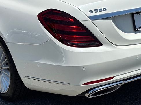 Used 2020 Mercedes-Benz S 560 Sedan image 5