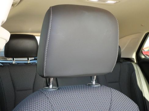 Used 2023 Buick Envision Preferred image 17