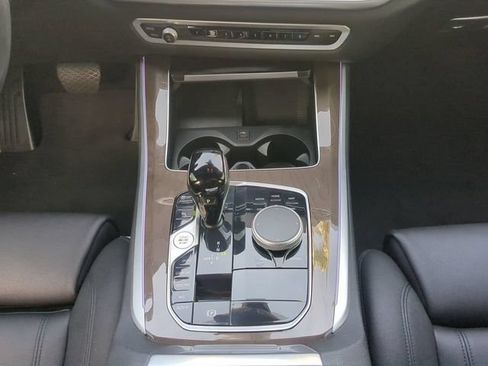 Used 2022 BMW X5 xDrive40i AWD/4WD image 21
