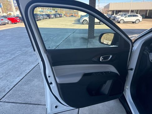 Used 2024 Jeep Compass Limited w/ Elite Group image 15