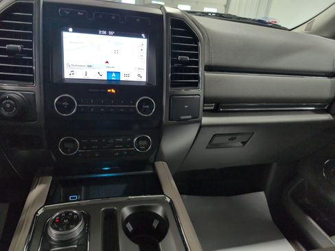 Used 2019 Ford Expedition XLT w/ Equipment Group 202A image 17