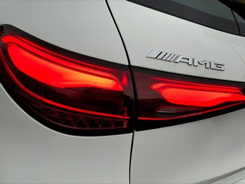 Certified 2025 Mercedes-Benz GLC 43 AMG 4MATIC image 32