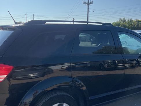 Used 2018 Dodge Journey SE image 13