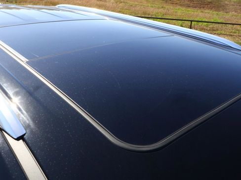 Used 2025 Cadillac Escalade Premium Luxury Platinum image 13