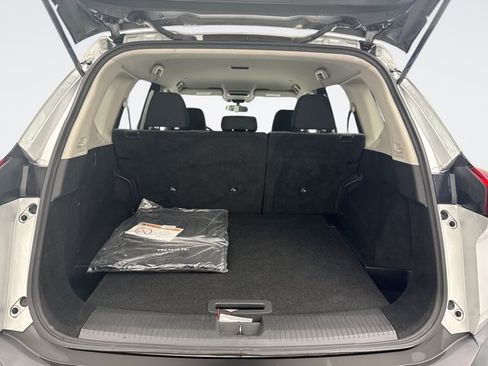 Used 2022 Nissan Rogue SV AWD/4WD image 18