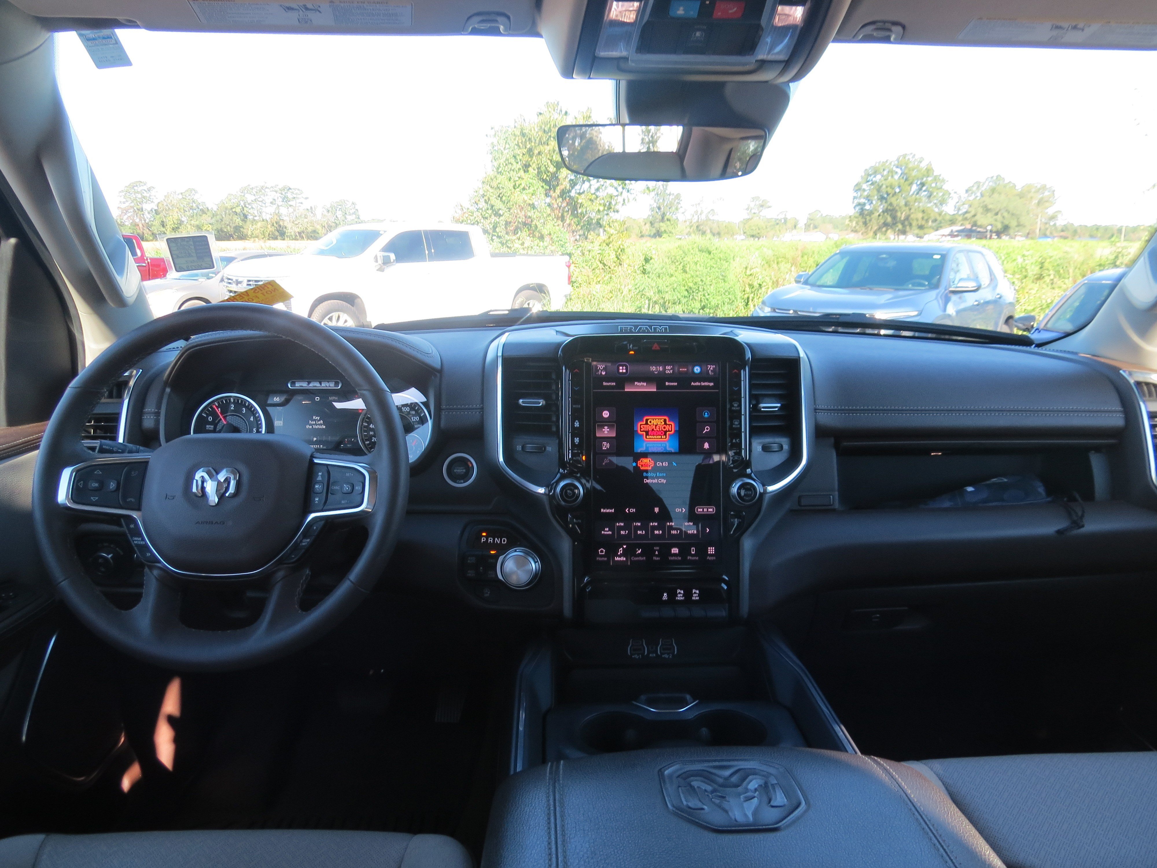 Used 2025 RAM 1500 Laramie AWD/4WD image 14
