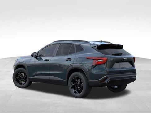 New 2026 Chevrolet Trax LT FWD image 3