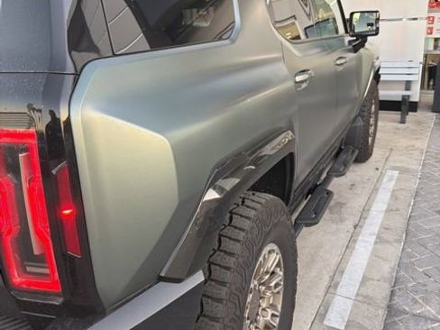 Used 2024 GMC Hummer EV 3X w/ Extreme Off-Road Package image 6