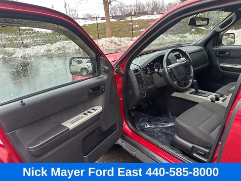 Used 2010 Ford Escape XLT image 21