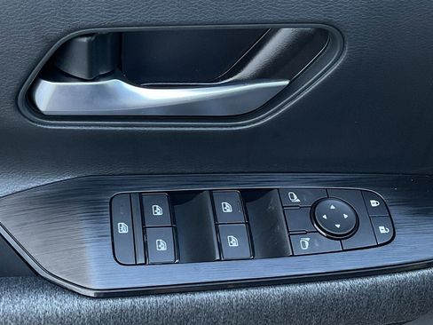 New 2026 Nissan Kicks SV FWD image 12