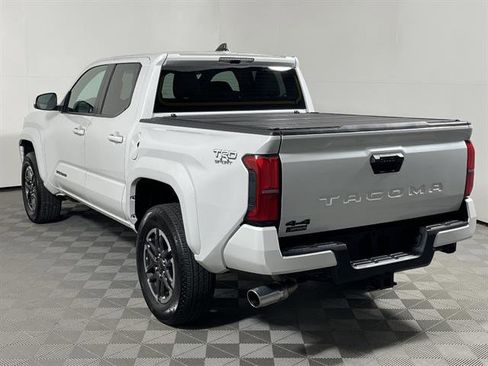 Certified 2025 Toyota Tacoma TRD Sport image 5