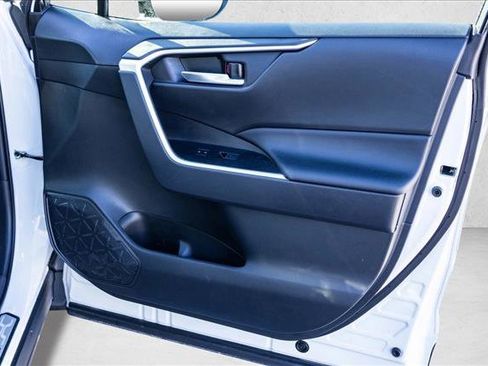 Used 2024 Toyota RAV4 AWD Hybrid image 29