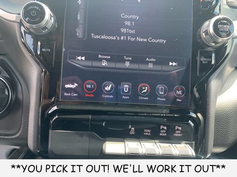 Used 2021 RAM 1500 Big Horn AWD/4WD image 19