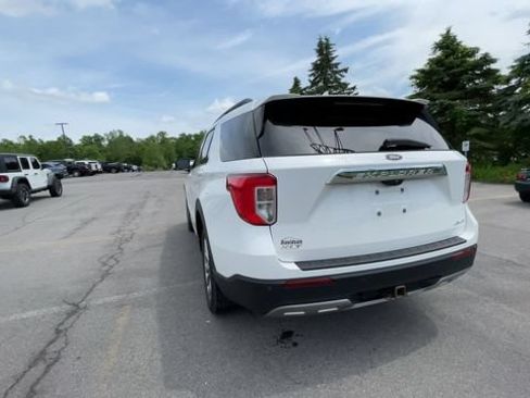 Certified 2023 Ford Explorer XLT w/ Equipment Group 202A AWD/4WD image 8