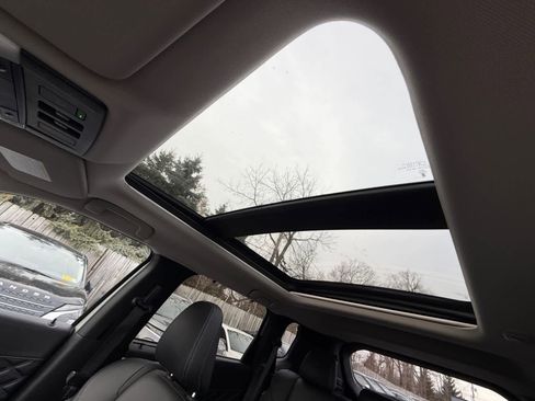 Used 2024 Mitsubishi Outlander SEL image 25