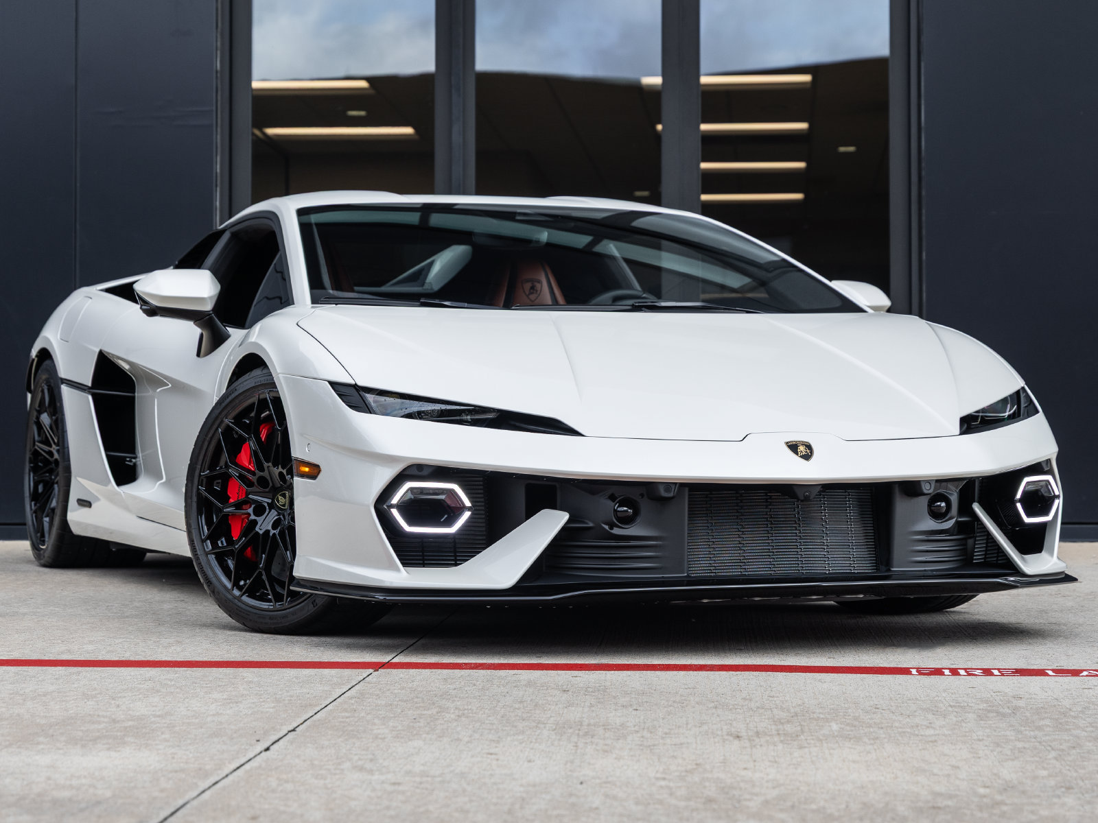 Used 2026 Lamborghini Temerario AWD/4WD image 2