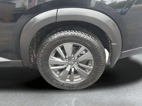 Used 2023 Nissan Pathfinder S w/ Cargo Package FWD image 22