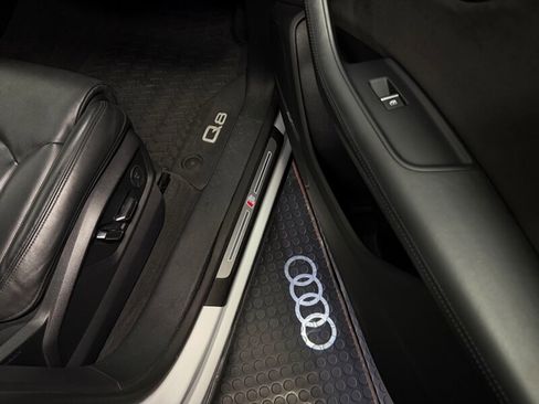 Used 2019 Audi Q8 Prestige w/ Luxury Package image 45