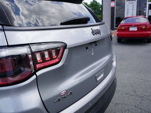 Used 2021 Jeep Compass Trailhawk AWD/4WD image 3