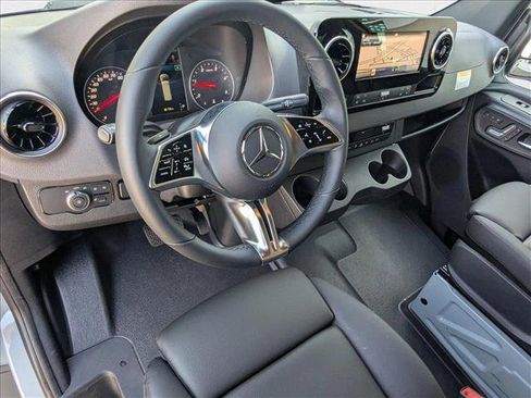 New 2025 Mercedes-Benz Sprinter 2500 image 3