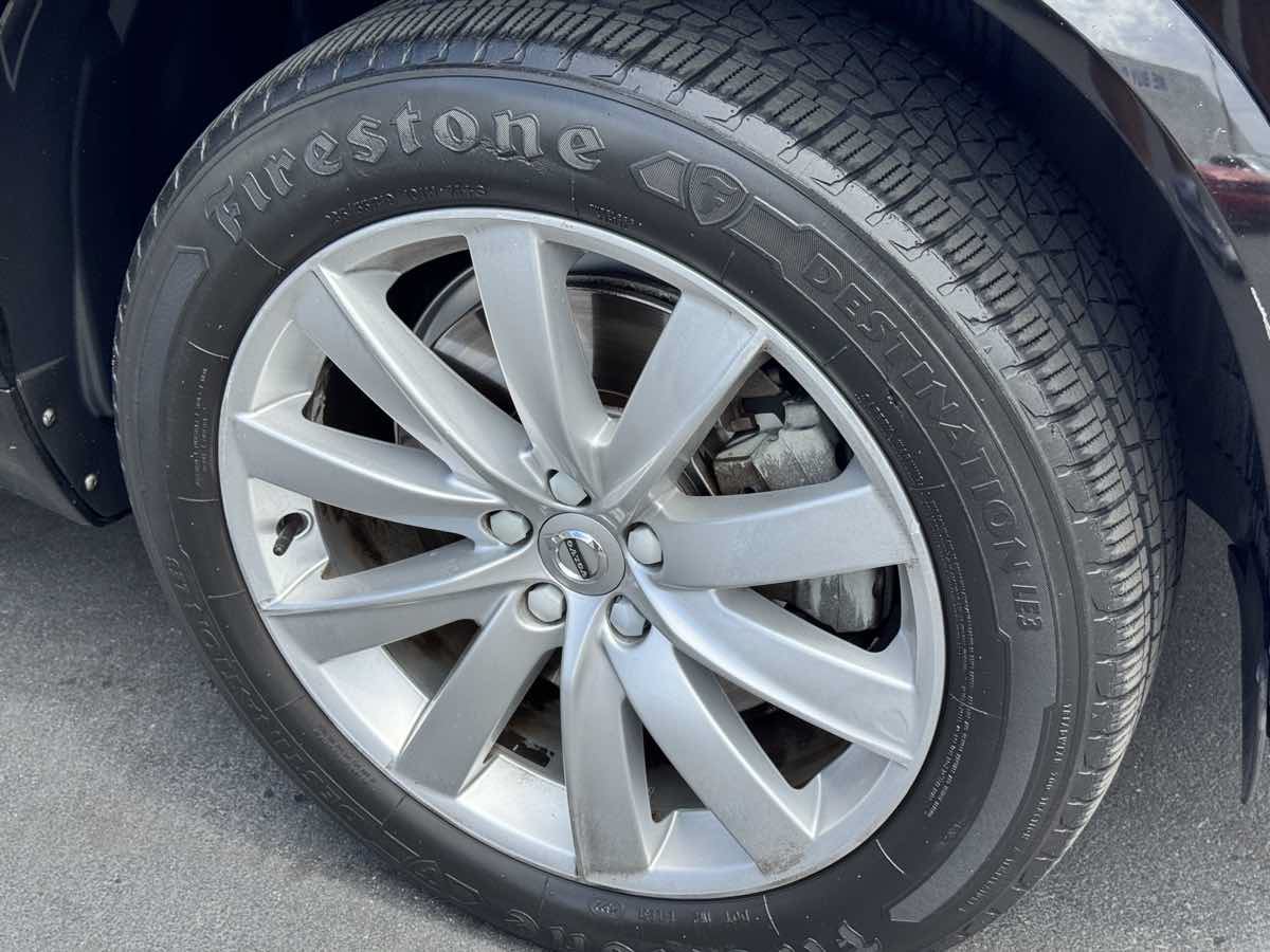 Used 2017 Volvo XC90 T5 Momentum w/ Vision Package AWD/4WD image 18