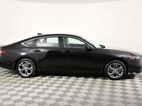 Used 2025 Honda Accord EX-L image 4