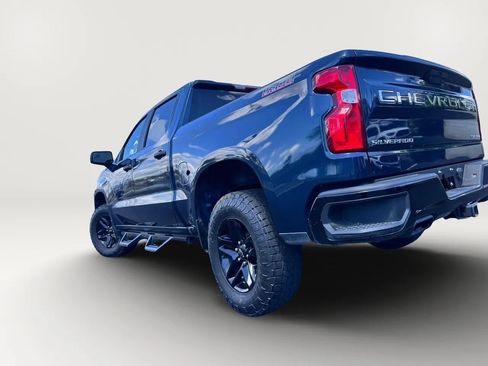 Used 2019 Chevrolet Silverado 1500 Custom Trail Boss w/ Custom Convenience Package AWD/4WD image 4