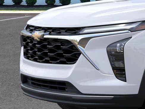 New 2026 Chevrolet Trax LT w/ LT Convenience Package FWD image 13