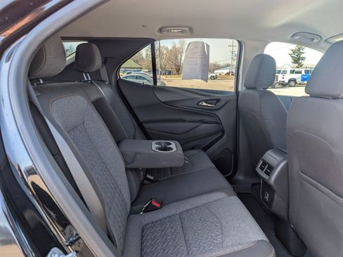 Used 2024 Chevrolet Equinox LT AWD/4WD image 33