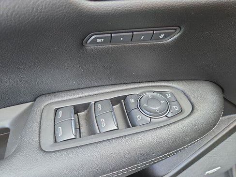 Used 2021 Cadillac XT5 Premium Luxury AWD/4WD image 15