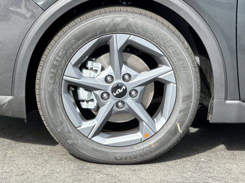 New 2026 Kia K4 FWD image 24