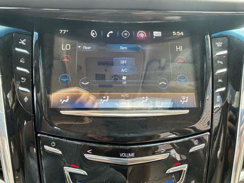 Used 2016 Cadillac Escalade ESV Premium AWD/4WD image 26