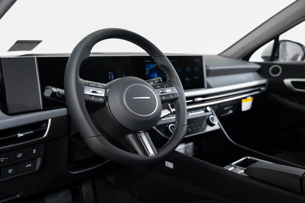 New 2026 Hyundai Sonata SEL FWD image 24