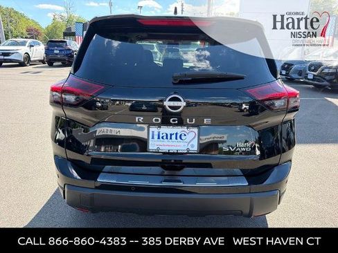 Certified 2024 Nissan Rogue SV w/ SV Premium Package AWD/4WD image 6
