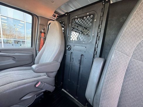Used 2013 GMC Savana 2500 w/ Cold Climate Package RWD image 34