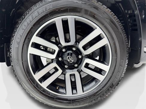 Used 2024 Toyota 4Runner Limited image 50