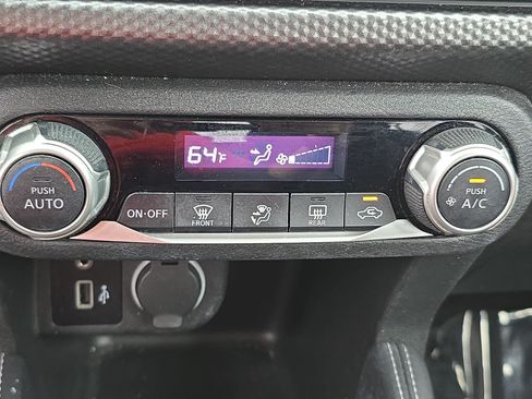 Used 2020 Nissan Kicks SV FWD image 23