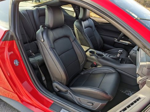 Used 2024 Ford Mustang GT Premium image 39