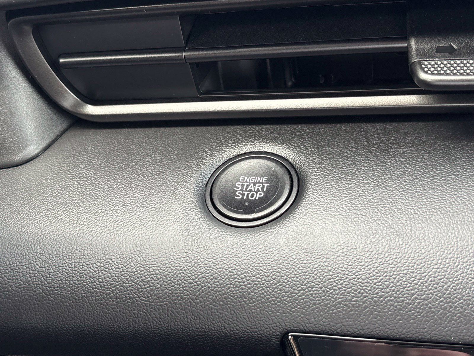 New 2026 Hyundai Elantra SEL Sport FWD image 19