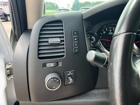 Used 2011 Chevrolet Silverado 1500 LT w/ All-Star Edition AWD/4WD image 17