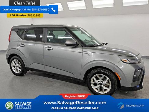 Used 2022 Kia Soul LX w/ Technology Package image 5