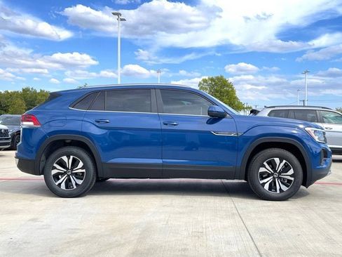 New 2026 Volkswagen Atlas Cross Sport SE image 7
